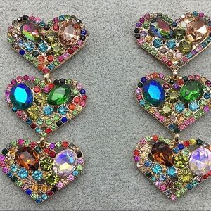 💗 Betsey Johnson triple heart sparkling dangle earrings 💗
